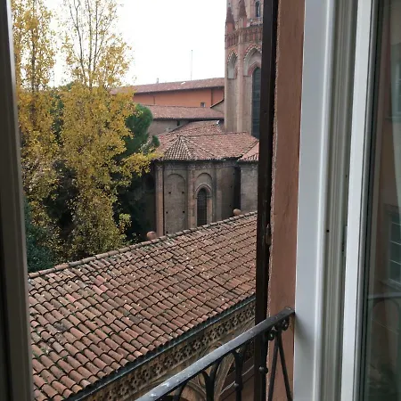Guest house Visione Strada Maggiore 62 2*