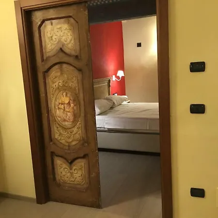 Гостевой дом Visione Strada Maggiore 62 2*